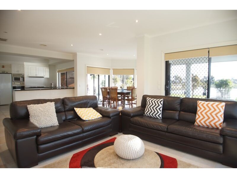 239 Waranga Drive, Kialla VIC 3631
