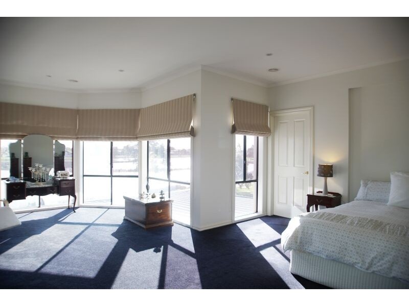 239 Waranga Drive, Kialla VIC 3631
