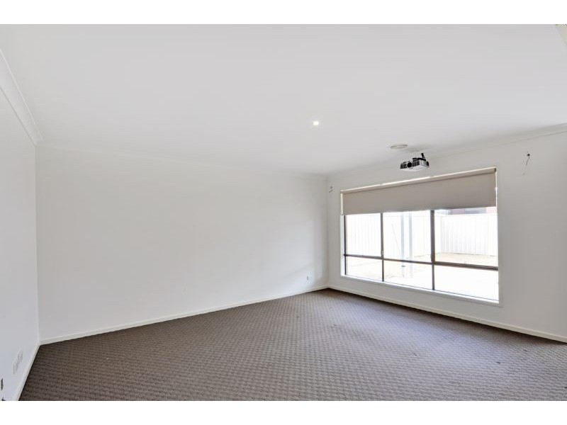 2 Yellowgum Drive, Kialla VIC 3631