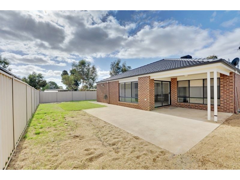 2 Yellowgum Drive, Kialla VIC 3631