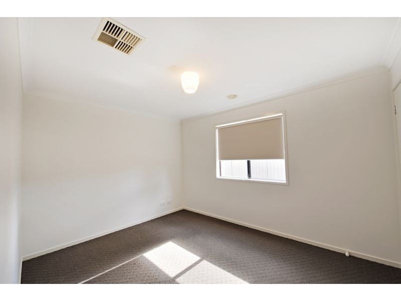 2 Yellowgum Drive, Kialla VIC 3631