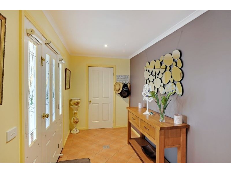 6 Holstein Court, Shepparton VIC 3630