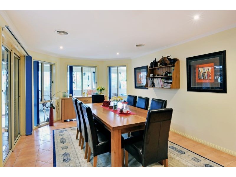 6 Holstein Court, Shepparton VIC 3630