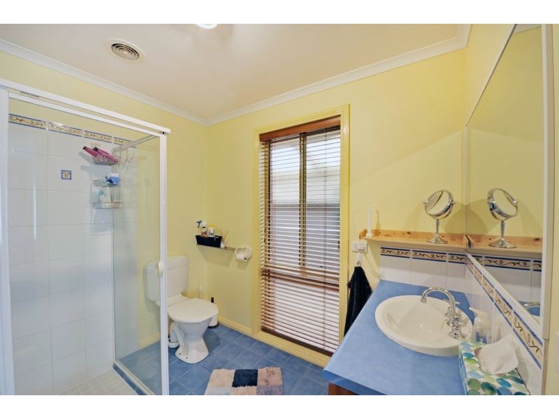 6 Holstein Court, Shepparton VIC 3630