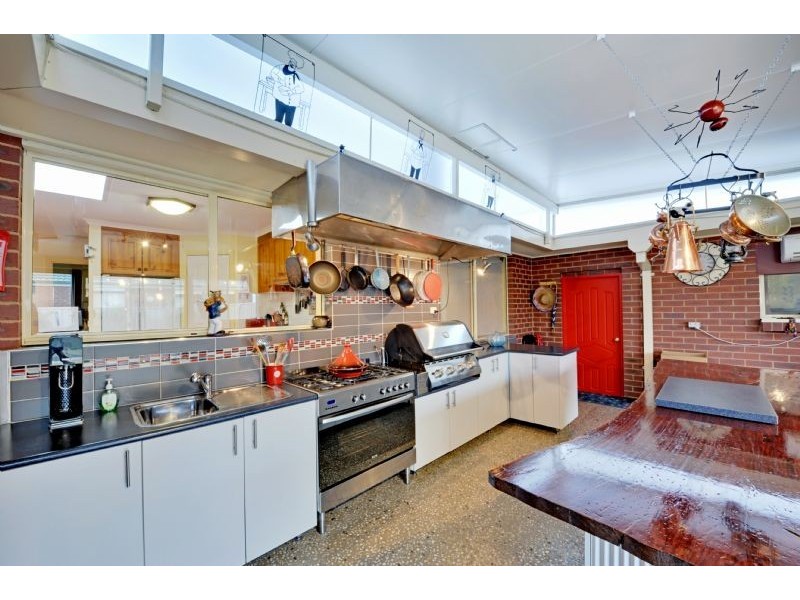 6 Holstein Court, Shepparton VIC 3630