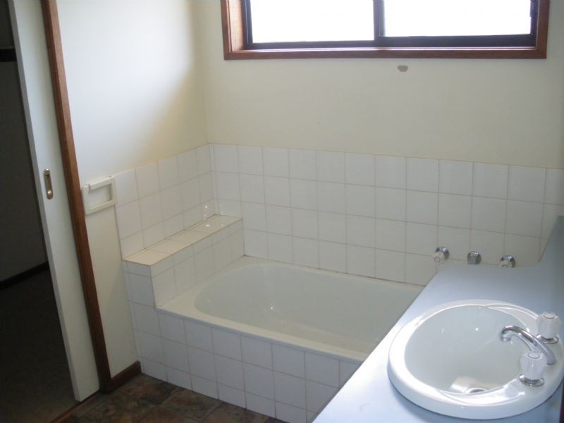 1 Nicolls Drive, Dennington VIC 3280