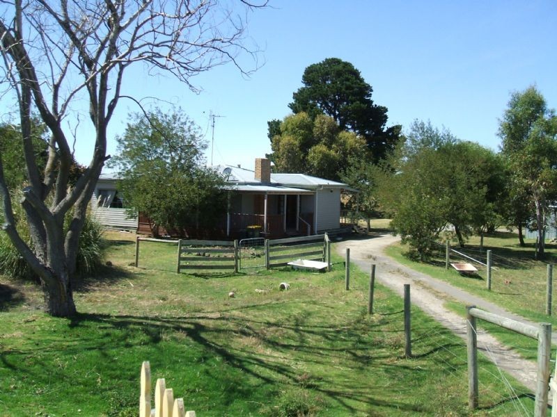 45-47 Ziegler Parade, Allansford VIC 3277