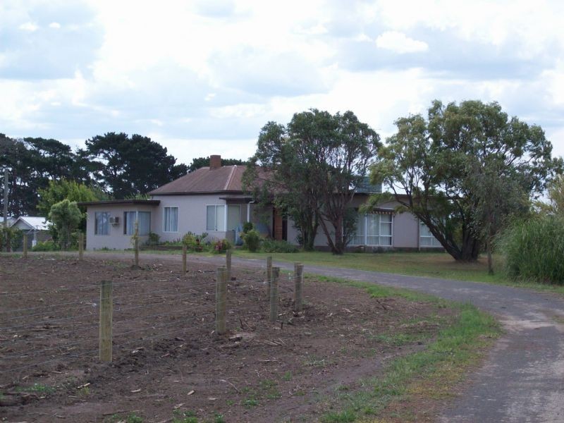 21 Monks Lane, Panmure VIC 3265