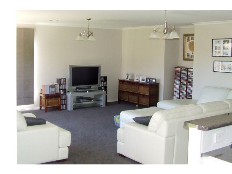 24 Sharpe Avenue, Warrnambool VIC 3280