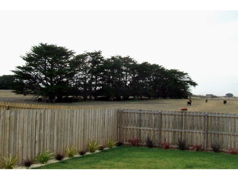 24 Sharpe Avenue, Warrnambool VIC 3280