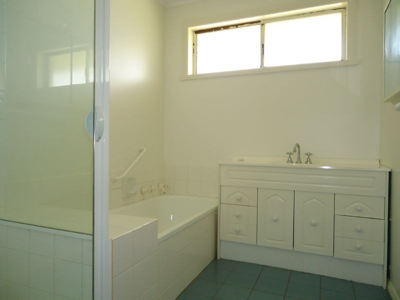 19 Pecten Avenue, Warrnambool VIC 3280