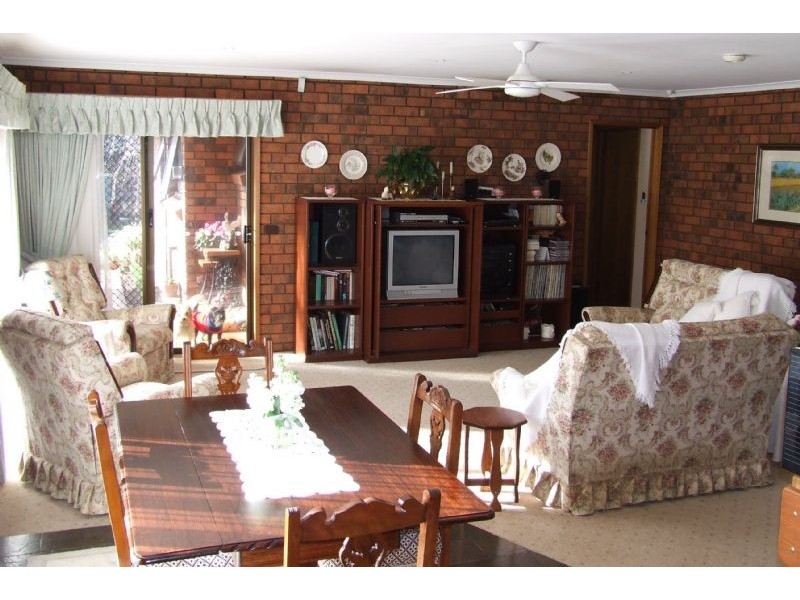 8 Kagoola Avenue, Warrnambool VIC 3280