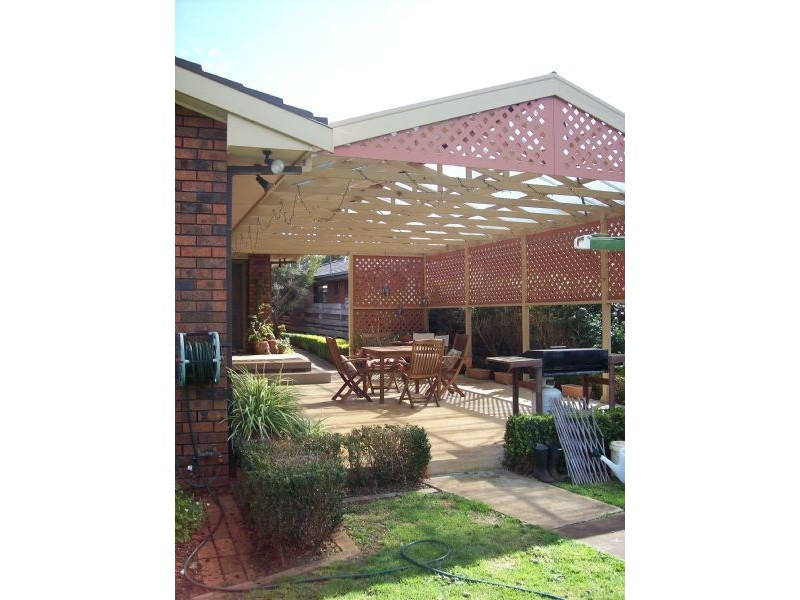 8 Kagoola Avenue, Warrnambool VIC 3280