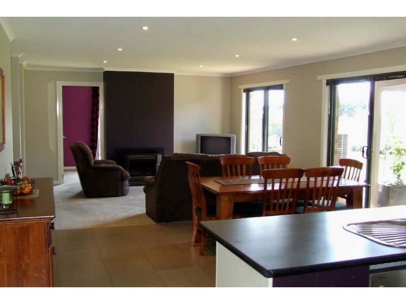 16 Gateway Road, Warrnambool VIC 3280