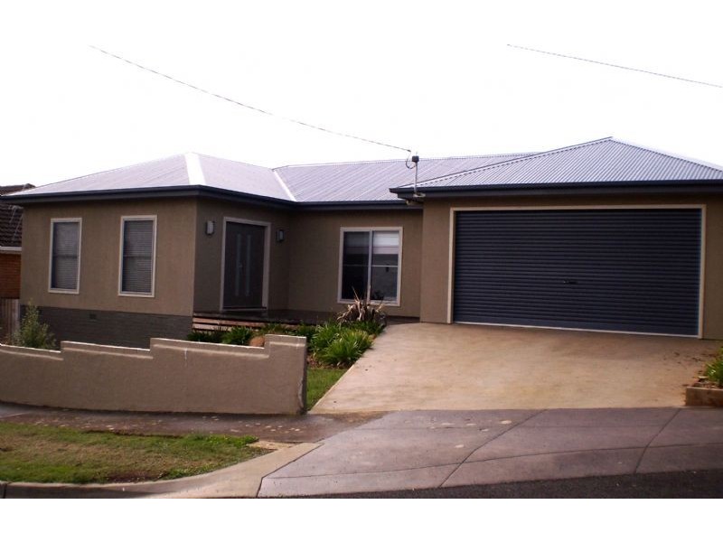 10 Wallace Avenue, Warrnambool VIC 3280