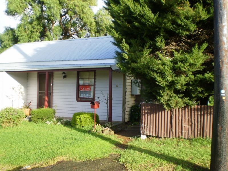 13 Burke Street, Mortlake VIC 3272