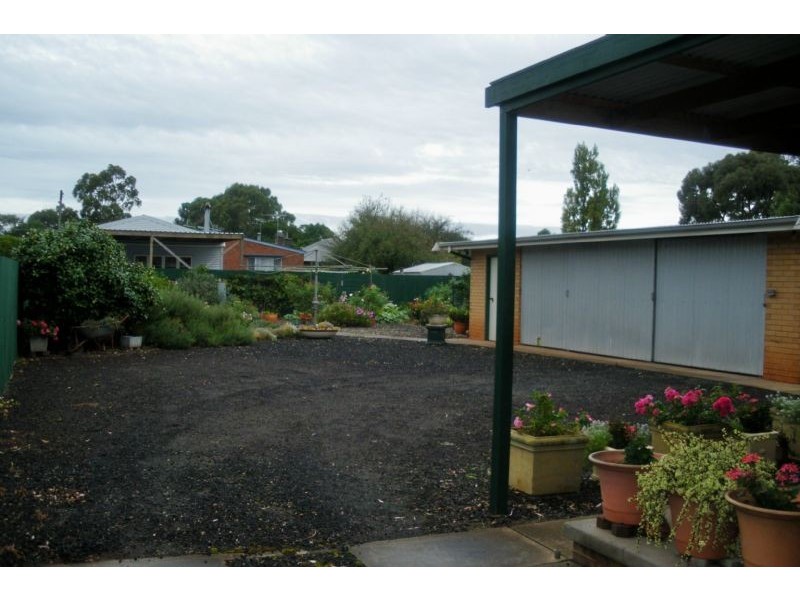 99 Bell Street, Penshurst VIC 3289