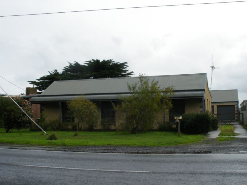 230 Princess Highway, Port Fairy VIC 3284