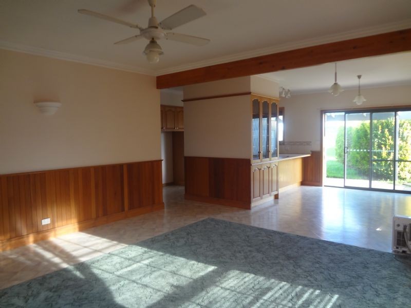 230 Princess Highway, Port Fairy VIC 3284