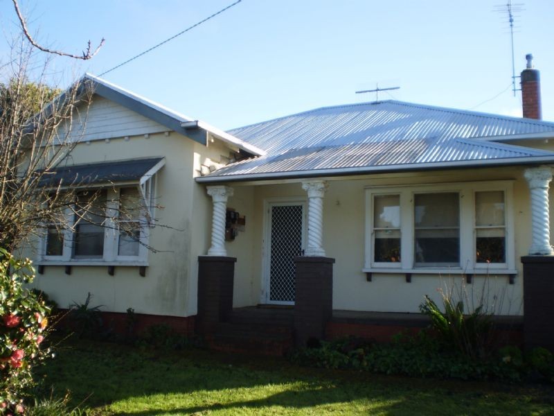 58 Silvester Street, Cobden VIC 3266
