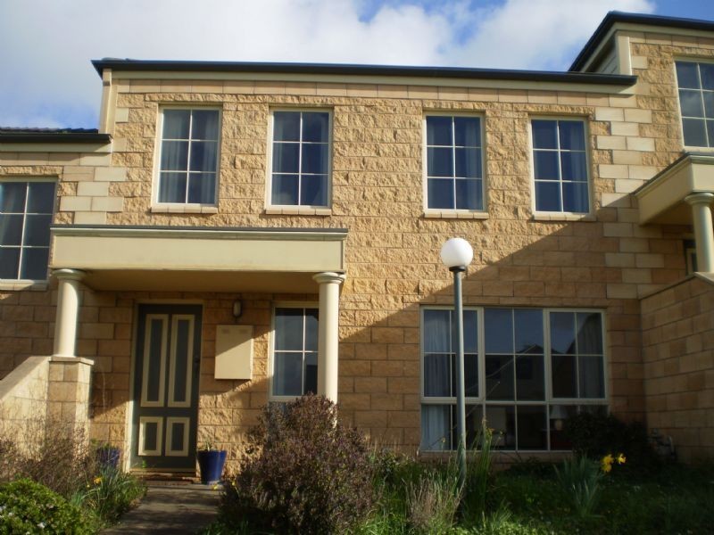 2/13 Dunvegan Court, Warrnambool VIC 3280