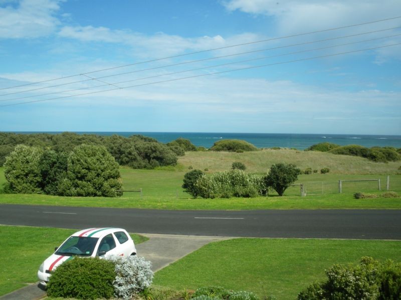 82 Hickford Parade, Warrnambool VIC 3280