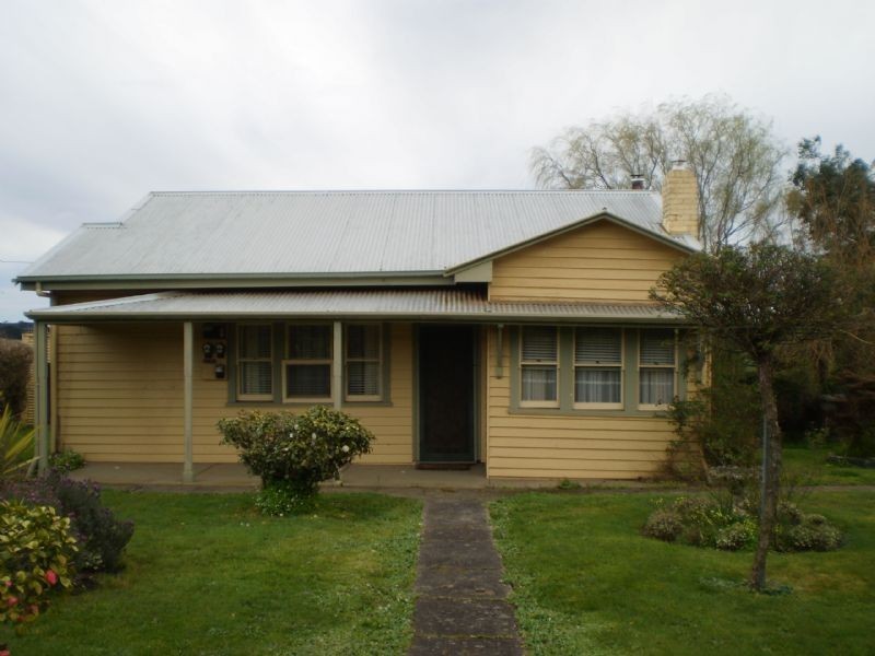 320 Lavers Hill Road, Cobden VIC 3266