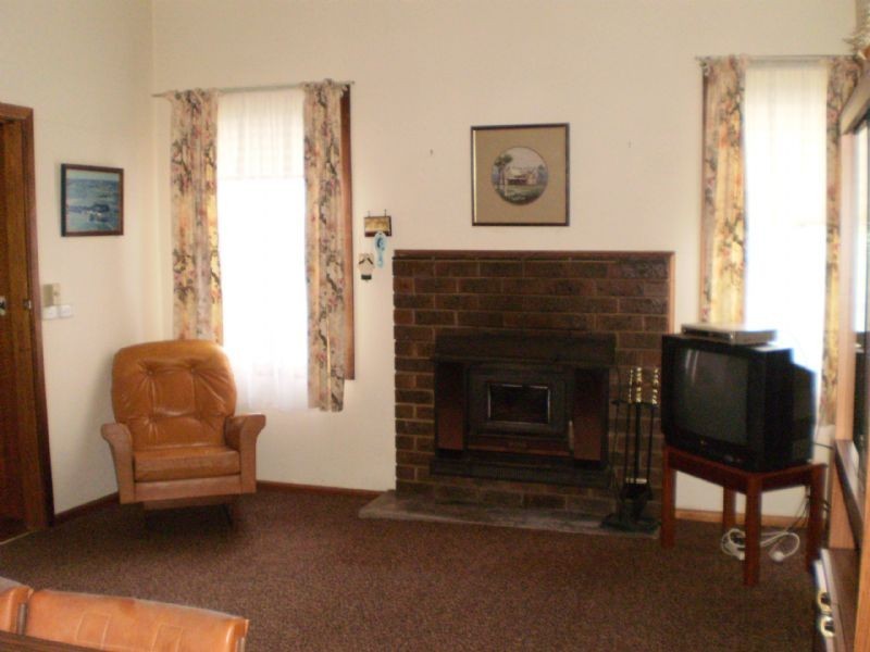 320 Lavers Hill Road, Cobden VIC 3266