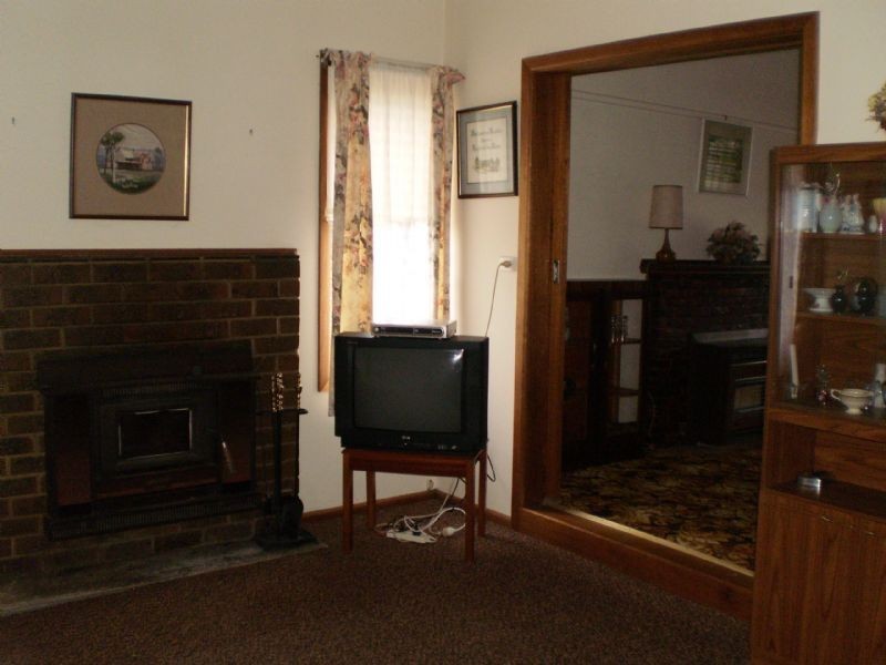 320 Lavers Hill Road, Cobden VIC 3266
