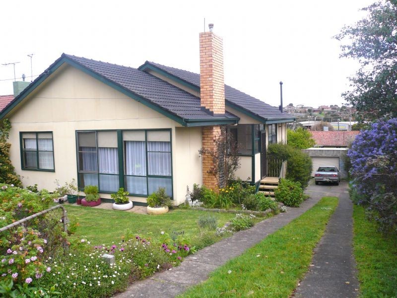 27 Tait Crescent, Warrnambool VIC 3280