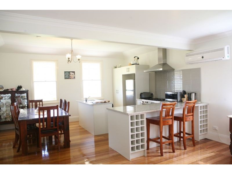 21 Fitzgibbons Lane, Illowa VIC 3282