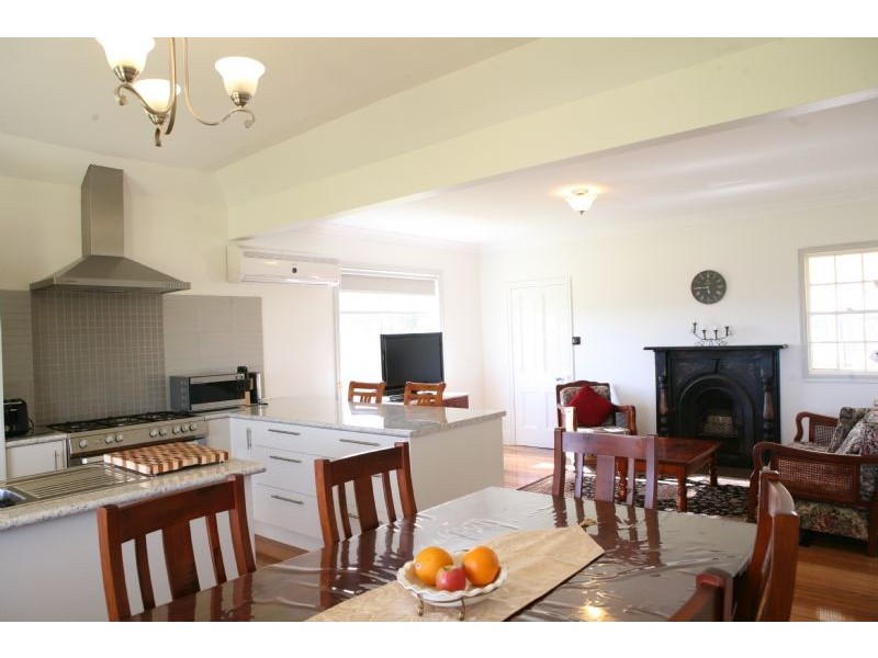 21 Fitzgibbons Lane, Illowa VIC 3282