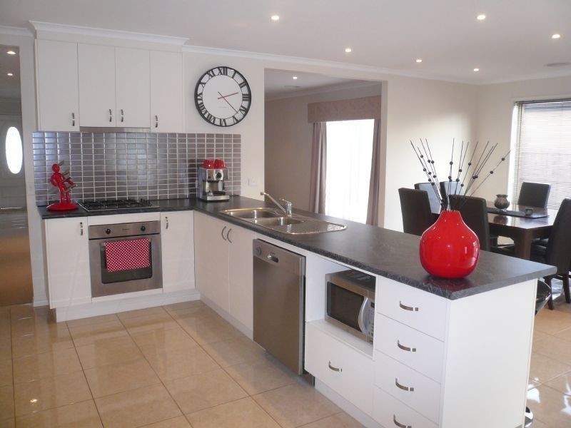 11 Booval Drive, Warrnambool VIC 3280