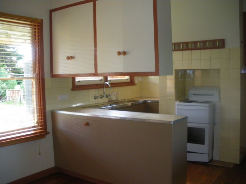 880 Princes Highway, Tower Hill VIC 3283