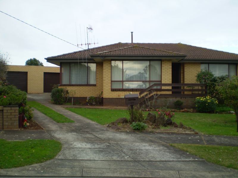 19 Pecton Avenue, Warrnambool VIC 3280