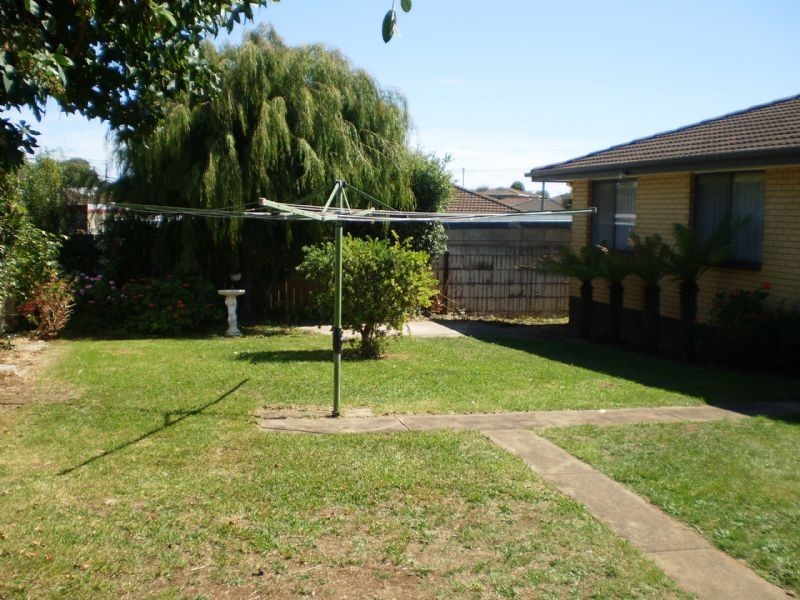 19 Pecton Avenue, Warrnambool VIC 3280