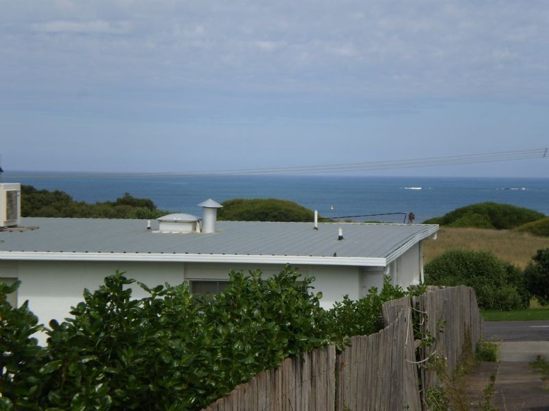 2/13 Omega Crescent, Warrnambool VIC 3280