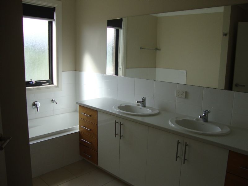 1/3 Katya Court, Warrnambool VIC 3280