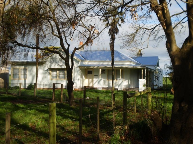 351 Noorat-Sisters Road, Noorat VIC 3265