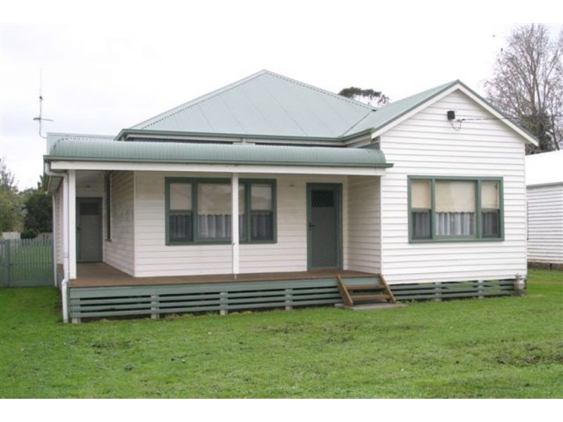 16 Commercial Place, Koroit VIC 3282