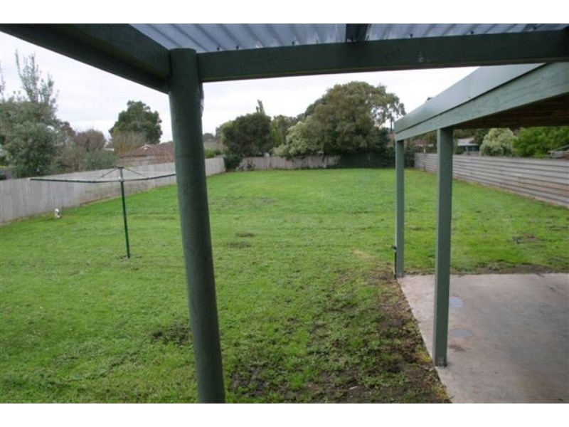 16 Commercial Place, Koroit VIC 3282