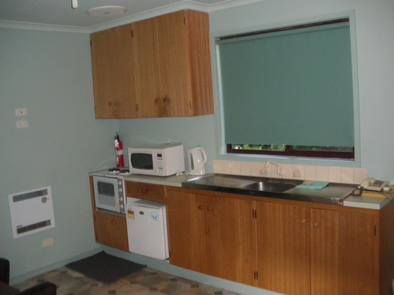 Rear Flat/1280 Princess Highway, Killarney VIC 3283