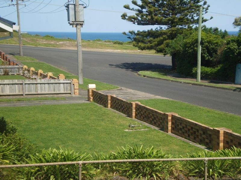 49 Ocean Grove, Warrnambool VIC 3280