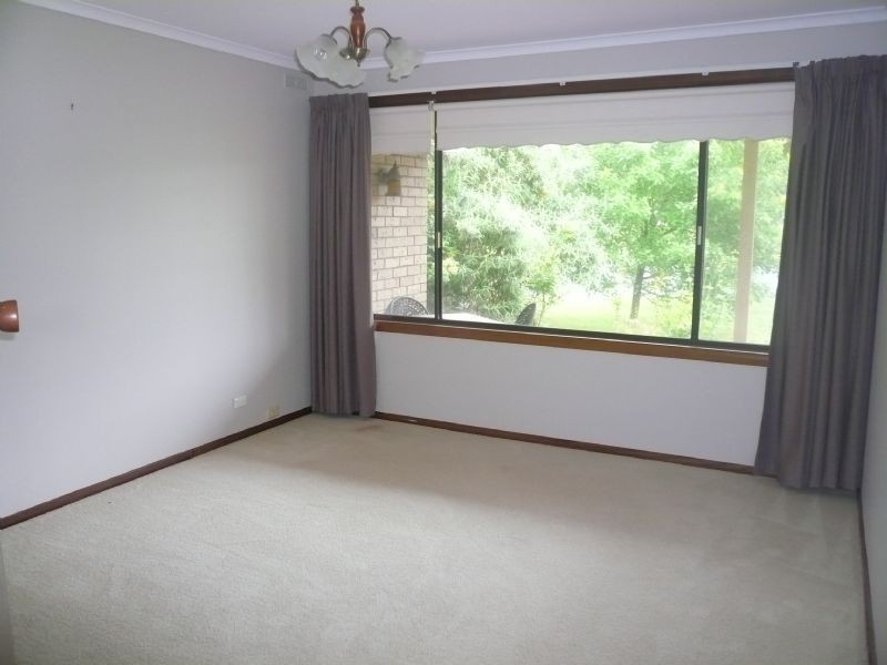 12 Tooram Road, Allansford VIC 3277
