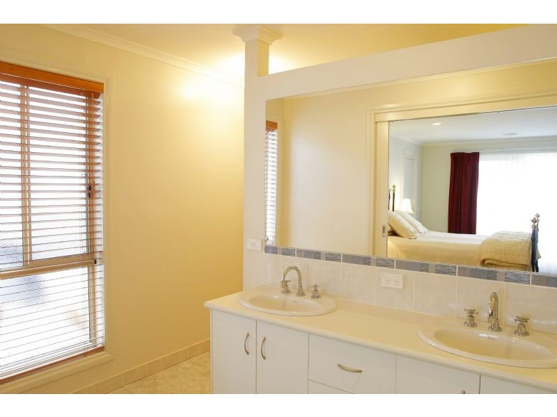 Warrnambool VIC 3280