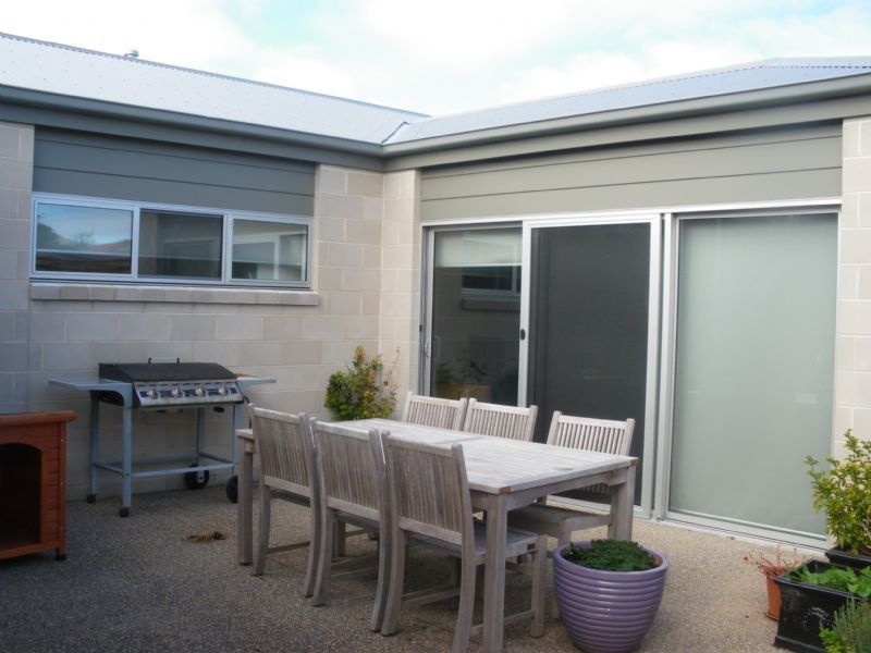 8 McGill Court, Port Fairy VIC 3284