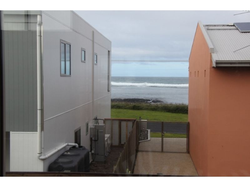 25 Reardon Street, Port Fairy VIC 3284