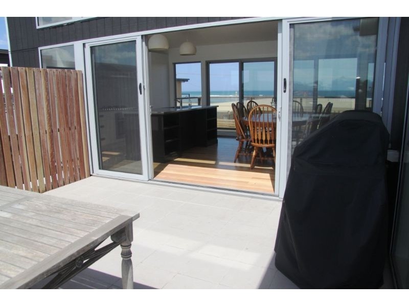 25 Reardon Street, Port Fairy VIC 3284
