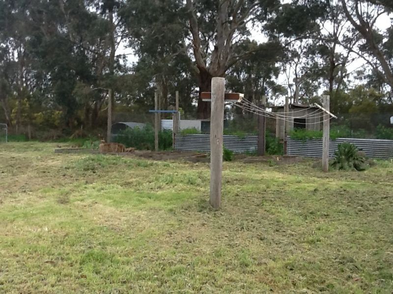 9 Alexanders Road, Cobden VIC 3266