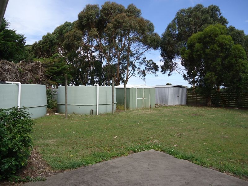 15 Commercial Road, Koroit VIC 3282
